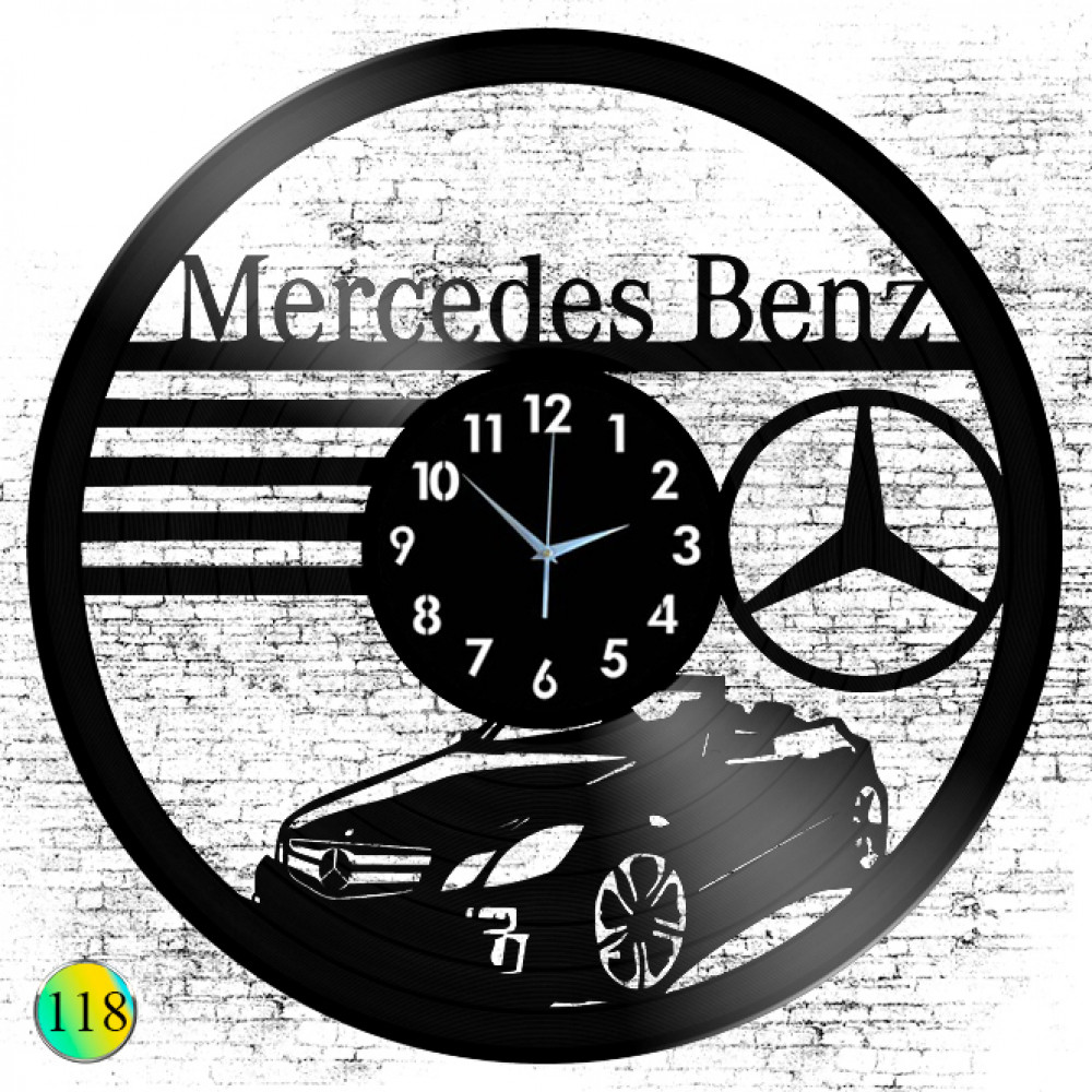 Mercedes-Benz⚫